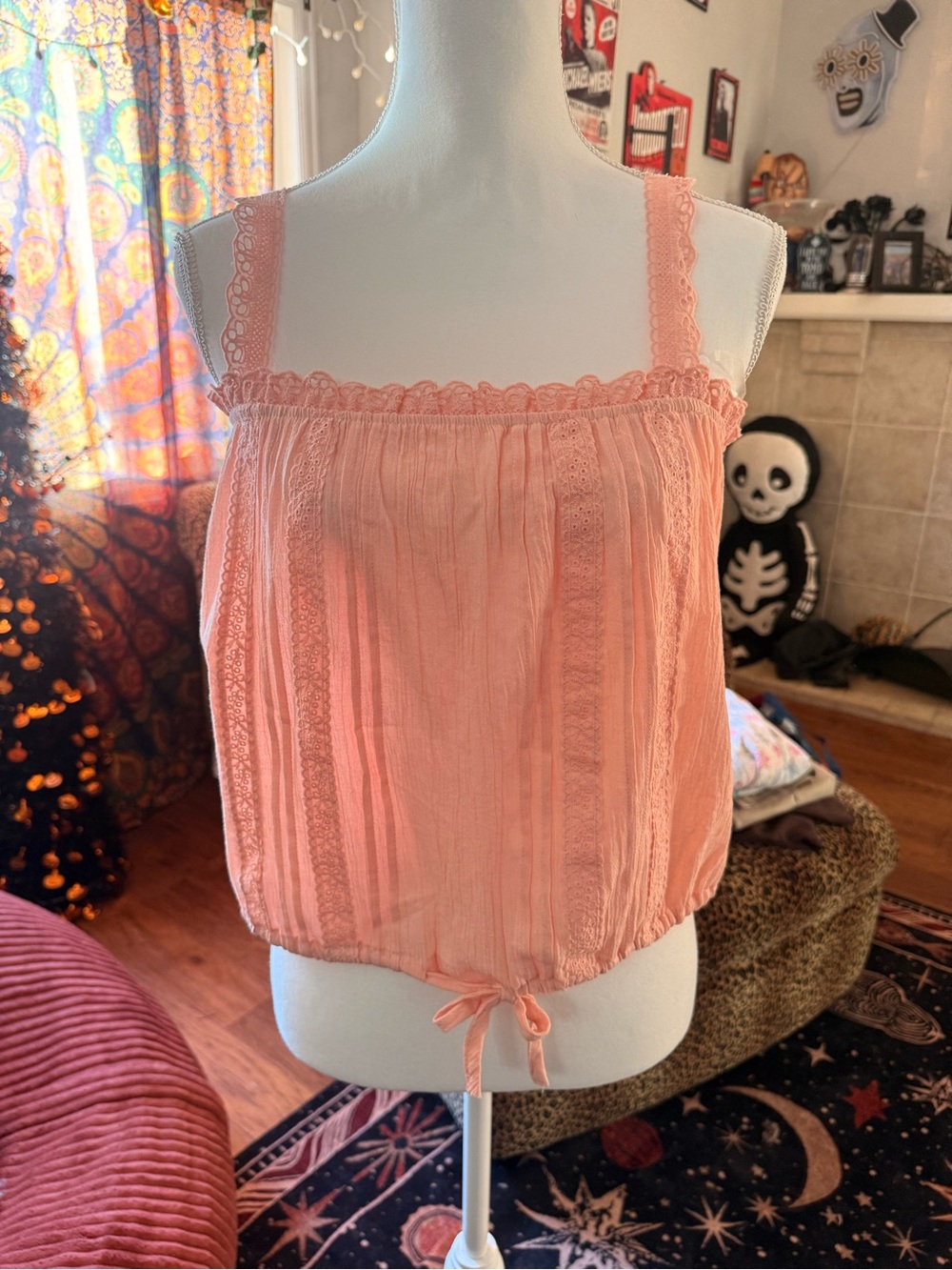 Celebrity Pink Peach Lace-Trim Tie-Hem Camisole